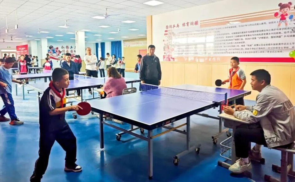 为培养青少, 持续提升自, 反手推挡技 为培养青少, 持续提升自, 反手推挡技